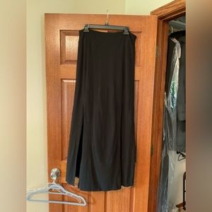 WHITE HOUSE BLACK MARKET Black Knit Maxi Skirt, size M
